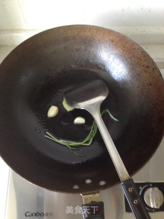 卤鸭掌的做法步骤：2
