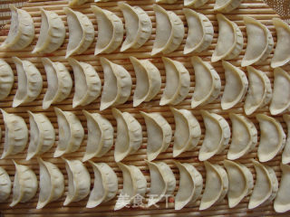 鲜虾仁水饺的做法步骤：5