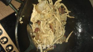 笋干炒肉的做法步骤：3