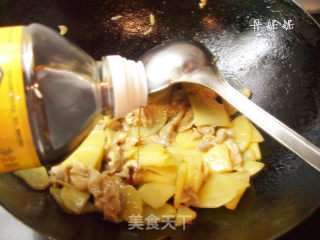肉炒青椒土豆片的做法步骤：8