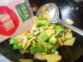 肉炒青椒土豆片的做法步骤：13