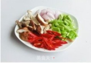 干锅豆腐的做法步骤：1