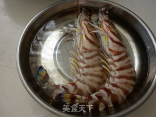 家常煎大虾的做法步骤：1