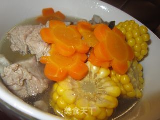 清香排骨玉米汤的做法步骤：4