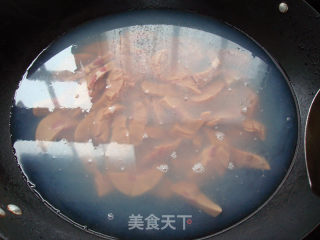 香芹炒腰花的做法步骤：4