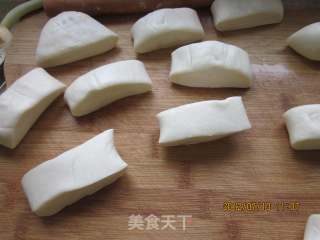 豆角菜盒子的做法步骤：1