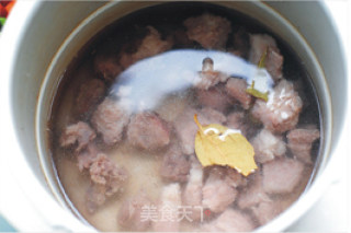 【咖喱牛腩】米饭绝配的做法步骤：3