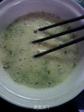 韭菜花裹鸡蛋的做法步骤：4
