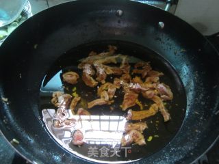 滑油红烧瘦肉的做法步骤：3