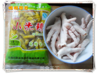 泡椒凤爪~的做法步骤：1