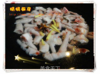泡椒凤爪~的做法步骤：3