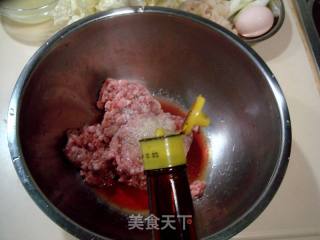 砂锅炖丸子的做法步骤：2