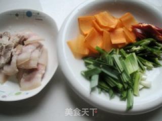 回锅肉炒拉面的做法步骤：5
