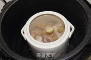干贝排骨汤的做法步骤：4