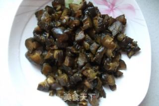 毛豆炒酱瓜的做法步骤：2