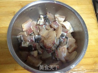 香辣鱼段的做法步骤：3