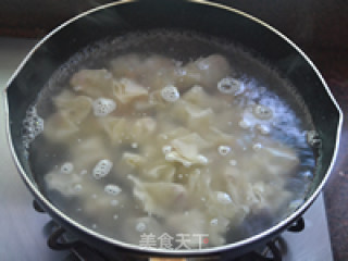 鲜肉馄饨的做法步骤：3