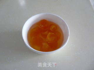 莲蓉蛋黄月饼的做法步骤：4