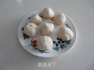 莲蓉蛋黄月饼的做法步骤：5