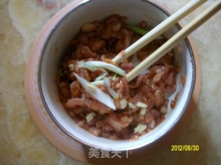 芹菜炒肉丝的做法步骤：3