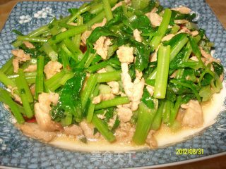 芹菜炒肉丝的做法步骤：9