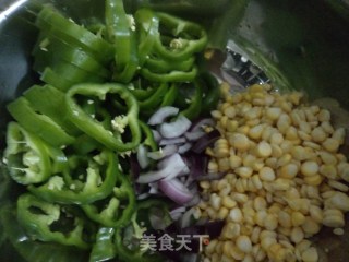 在家也能吃上必胜客——青椒火腿披萨的做法步骤：6