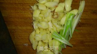 [麻麻小厨房]糖醋土豆丝的做法步骤：2