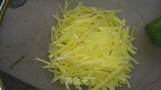 [麻麻小厨房]糖醋土豆丝的做法步骤：4