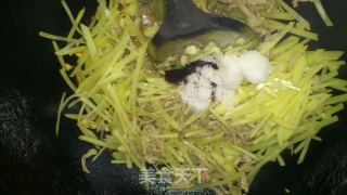 [麻麻小厨房]糖醋土豆丝的做法步骤：7
