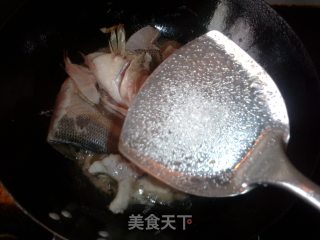 美味鲈鱼汤的做法步骤：7