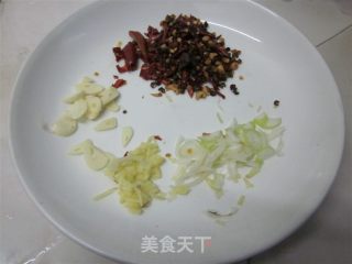 香辣酱鸡头的做法步骤：3