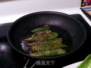 煎酿尖椒的做法步骤：6