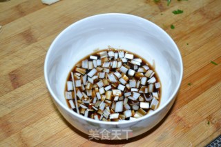 【不变母爱】-【生日长寿面】的做法步骤：2