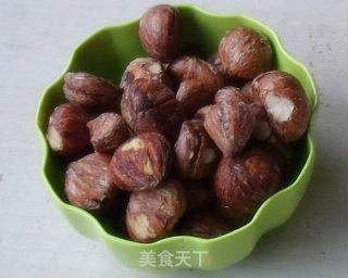 板栗烧鸡的做法步骤：2