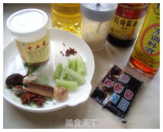 板栗烧鸡的做法步骤：3
