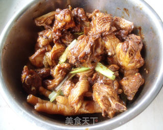 板栗烧鸡的做法步骤：7