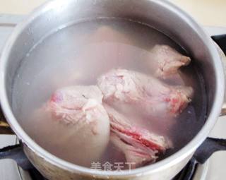 一锅一汤一饭：淮山胡萝卜扇骨汤 + 蒸饭的做法步骤：5