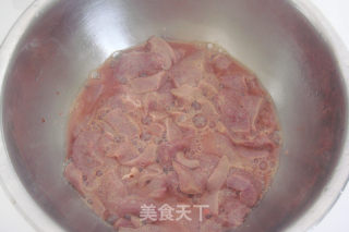 爆炒猪肝--补血佳品的做法步骤：2