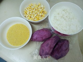 抗癌排毒佳品———紫薯玉米粥（调理肠胃的好帮手）的做法步骤：1