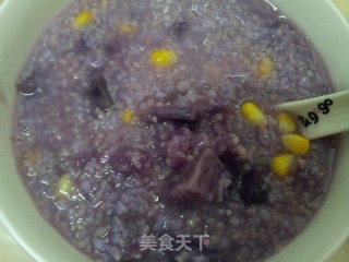 抗癌排毒佳品———紫薯玉米粥（调理肠胃的好帮手）的做法步骤：6