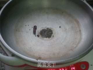 爆炒尖椒大头菜的做法步骤：2