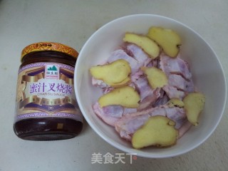 简单易做，超级好吃——蜜汁叉烧翅的做法步骤：4