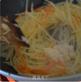 酸辣土豆丝的做法步骤：4