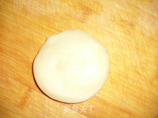 这个中秋最受欢迎的——鲜肉榨菜月饼的做法步骤：15