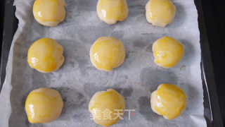 酥皮鲜肉月饼的做法步骤：14
