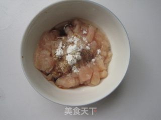 毛豆炒鸡丁的做法步骤：3