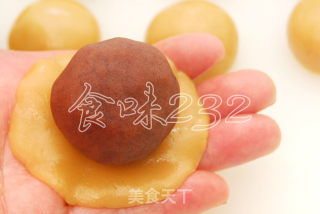 广式红豆沙月饼的做法步骤：18