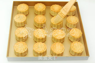 广式红豆沙月饼的做法步骤：26