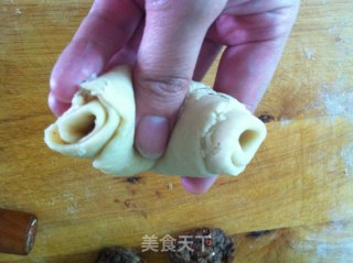 鲜花玫瑰饼的做法步骤：11