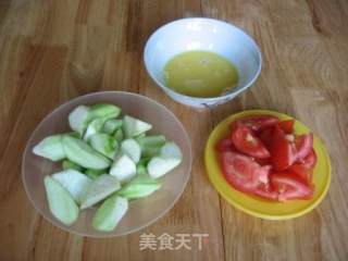 丝瓜番茄蛋汤的做法步骤：2